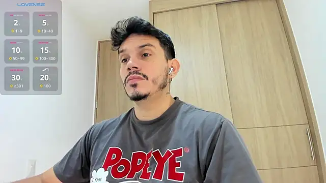 Snapshot of alejandro_stark chatting on November 4, 8:07 am alejandro stark online show from November 4, 8:07 am