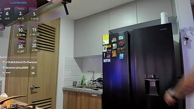 Snapshot of alejandro_stark chatting on October 29, 4:06 pm alejandro stark online show from October 29, 4:06 pm