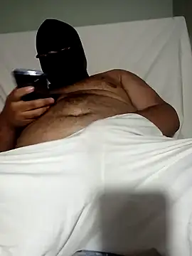Snapshot of Kidding_Road chatting on March 18, 3:23 am Kidding Road online show from March 18, 3:23 am