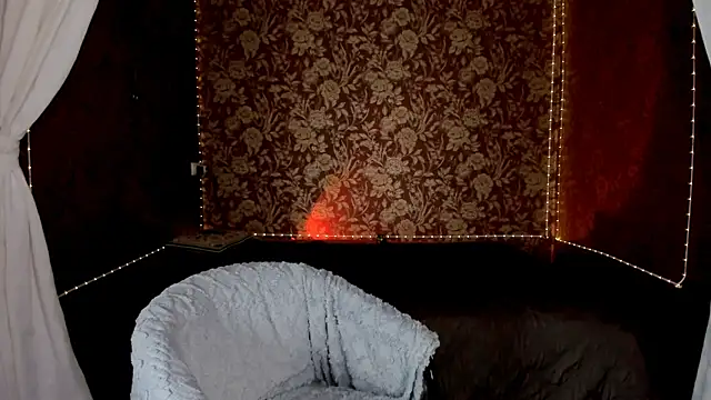 mia x love online show from March 20, 10:16 am