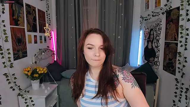 mia x love online show from October 26, 8:48 am