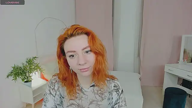 Snapshot of melissa_adamss chatting on December 8, 4:28 pm melissa adamss online show from December 8, 4:28 pm