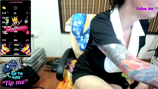 VenusX online show from January 9, 6:37 pm