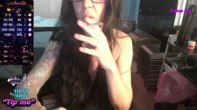 Snapshot of VenusX chatting on June 9, 4:46 am VenusX online show from June 9, 4:46 am