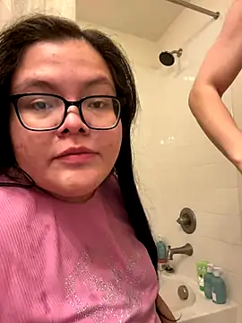 LiverandBrat77 online show from December 4, 10:42 pm