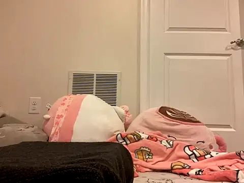 LiverandBrat77 online show from October 27, 2:45 am