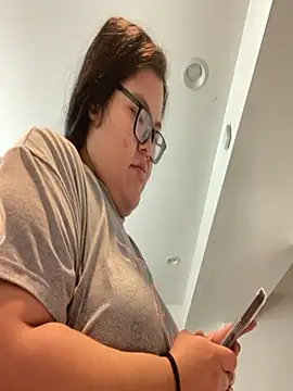 LiverandBrat77 online show from November 26, 5:57 pm