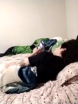 LiverandBrat77 online show from April 20, 3:57 pm