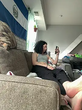 LiverandBrat77 online show from May 7, 3:48 pm