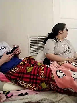 LiverandBrat77 online show from February 5, 4:47 pm