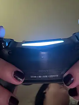 LiverandBrat77 online show from March 12, 5:50 pm