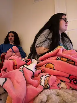 LiverandBrat77 online show from March 3, 4:58 pm