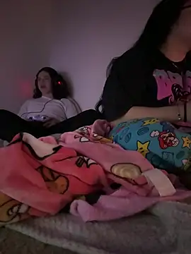 LiverandBrat77 online show from February 17, 3:04 am