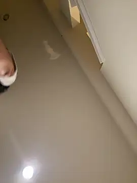 LiverandBrat77 online show from March 26, 2:54 am