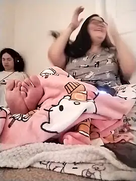 LiverandBrat77 online show from February 12, 3:45 pm