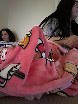 LiverandBrat77 online show from February 26, 7:47 pm