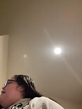 LiverandBrat77 online show from April 27, 12:30 am