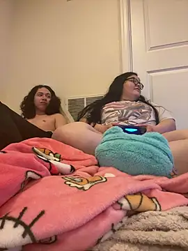 LiverandBrat77 online show from March 7, 1:45 am