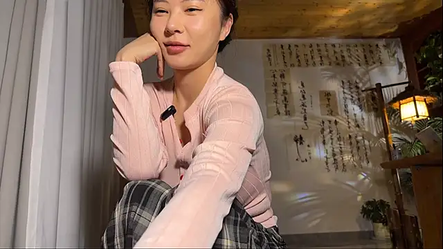 grandeeney online show from March 17, 2:09 pm