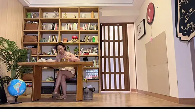 grandeeney online show from February 21, 10:17 am