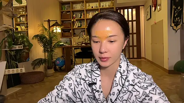 grandeeney online show from December 5, 3:43 pm