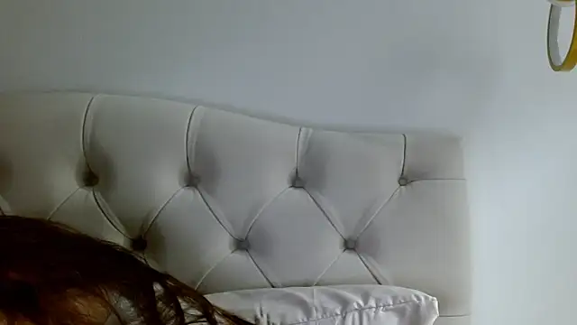 Snapshot of Mika_Gold chatting on June 18, 7:52 pm Mika Gold online show from June 18, 7:52 pm