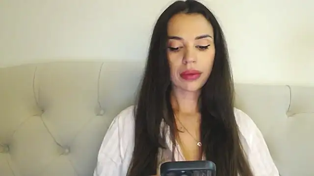 Snapshot of Mika_Gold chatting on September 15, 7:25 pm Mika Gold online show from September 15, 7:25 pm