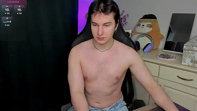 Vincent Strong online show from February 14, 8:36 am