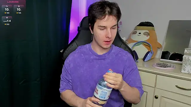 Vincent Strong online show from February 21, 1:02 pm