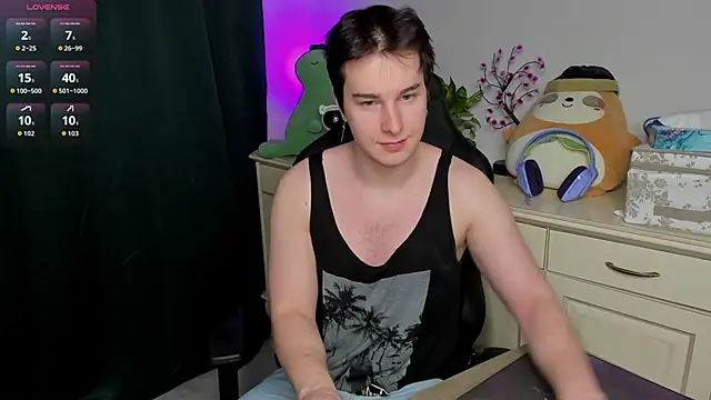 Vincent Strong online show from February 7, 3:25 am