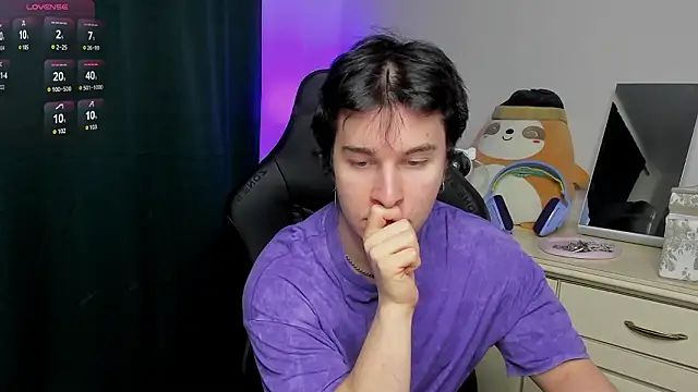 Vincent Strong online show from March 4, 1:52 pm