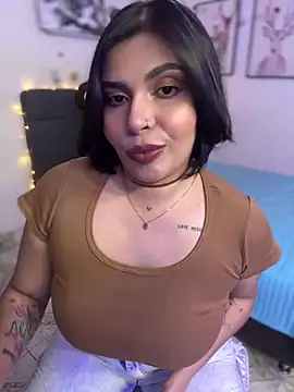GigiiStone online show from March 1, 11:04 pm