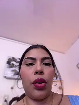 GigiiStone online show from January 29, 1:17 pm