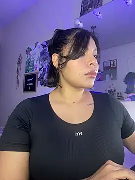 GigiiStone online show from January 14, 10:02 pm