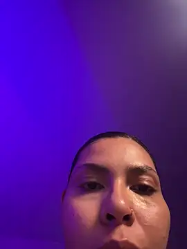 GigiiStone online show from April 11, 2:41 am