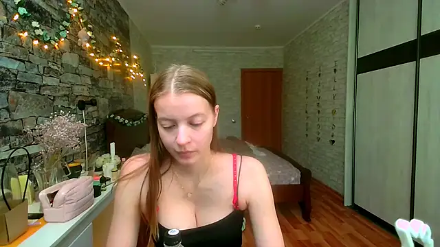   Aphrodita  wow   online show from March 15, 8:10 am