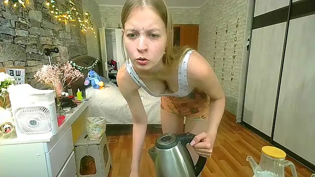 Snapshot of __Aphrodita__wow__ chatting on June 18, 12:10 pm Aphrodita wow online show from June 18, 12:10 pm