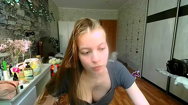   Aphrodita  wow   online show from April 15, 1:37 pm