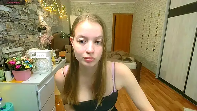 Snapshot of __Aphrodita__wow__ chatting on May 10, 2:19 pm Aphrodita wow online show from May 10, 2:19 pm