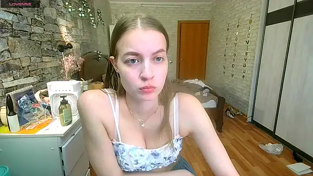Snapshot of __Aphrodita__wow__ chatting on May 11, 2:40 pm Aphrodita wow online show from May 11, 2:40 pm