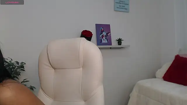 sofia perez    online show from September 19, 3:38 pm