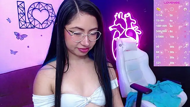 demyanderson  online show from February 1, 10:34 pm