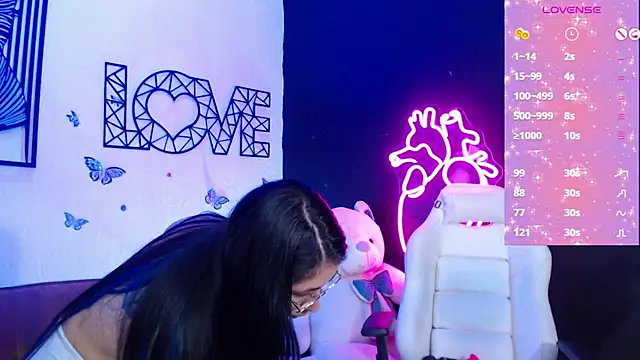 demyanderson  online show from March 11, 3:36 am