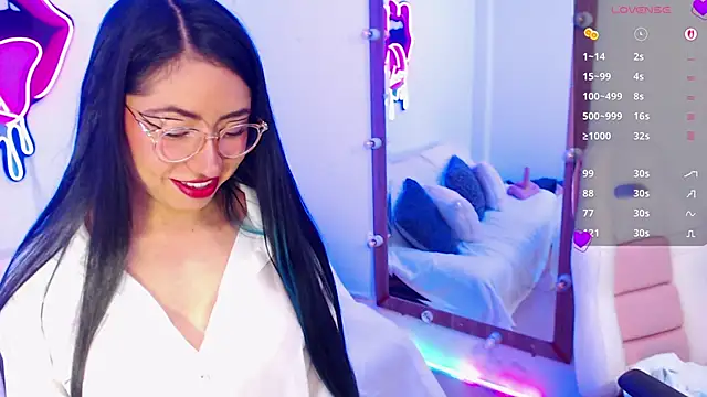 demyanderson  online show from February 20, 11:39 pm