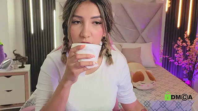 Happy tits online show from March 25, 3:33 pm