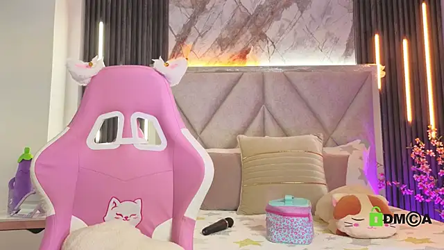 Happy tits online show from March 27, 2:40 pm