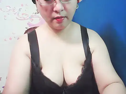 Snapshot of xiaorou-z chatting on November 10, 4:23 pm xiaorou-z online show from November 10, 4:23 pm