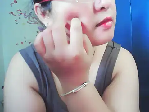 Snapshot of xiaorou-z chatting on October 11, 6:36 am xiaorou-z online show from October 11, 6:36 am