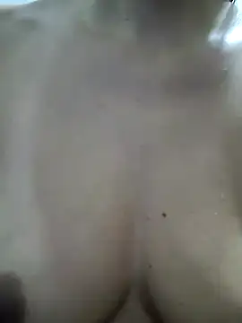 Snapshot of luz_94 chatting on February 6, 9:28 pm luz 94 online show from February 6, 9:28 pm