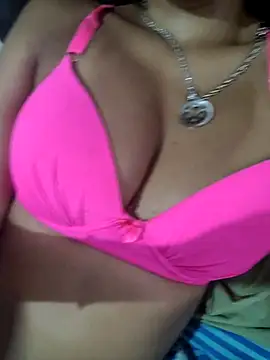 Snapshot of luz_94 chatting on March 21, 11:44 am luz 94 online show from March 21, 11:44 am